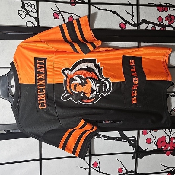 Cincinnati Bengals NFL Orange and Black Bengals Jersey Size Medium NWT - Picture 1 of 9